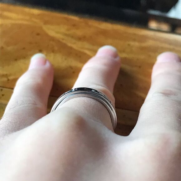 Sterling Silver Cross Band Ring Size 6 - Picture 9 of 9